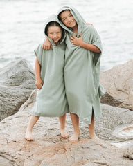 Terra Hooded Poncho Youth - Sage