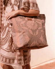 Nippon Daisy Beach Tote