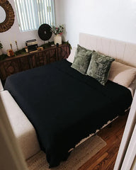 Lara Black - PARTY BLANKETâ¢ - Queen